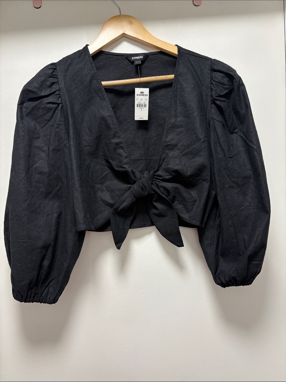 Express Black Tie-Front Puff Sleeve Crop Top